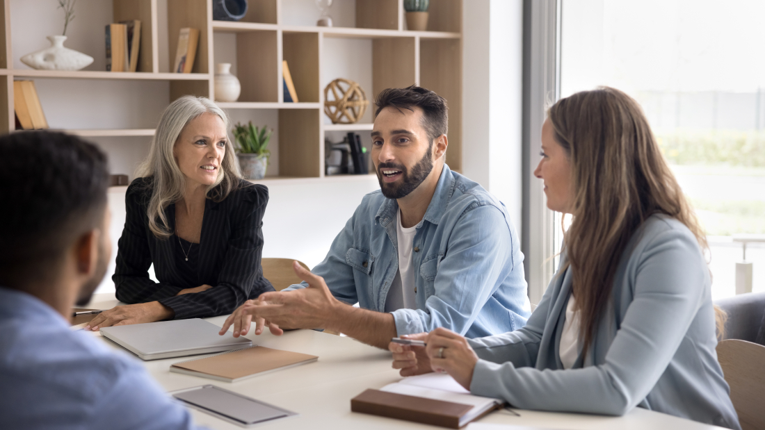 Samtal mellan 4 personer